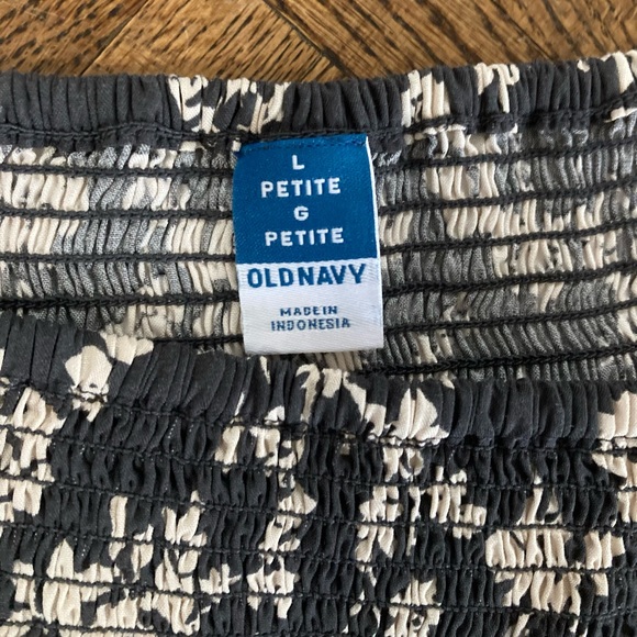 NWT! Old Navy smocked long sleeve mini dress - Picture 5 of 9